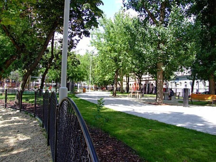 Central 30M2 A/C Apartment, 3 Min From Ny Cafe 부다페스트 외부 사진